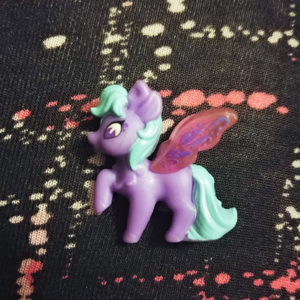 My little Pony purple pegasus mini minature toy collectible tiny MLP wings charm